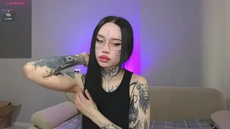 Somniyaa webcam stripchat model stream image