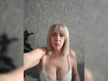 mery8poppins webcam bongacams model stream image
