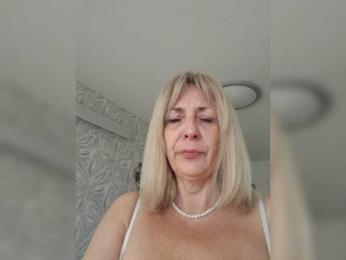 mery8poppins webcam model stream image