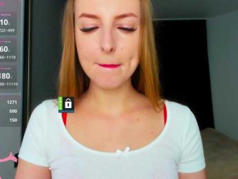 PinkPanterka webcam model stream image