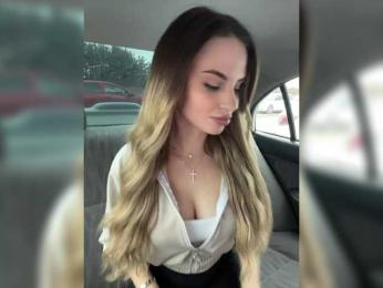 LedyMiya webcam bongacams model stream image