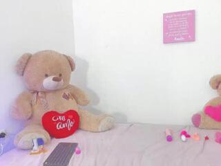 Penelophe Fox webcam model stream image