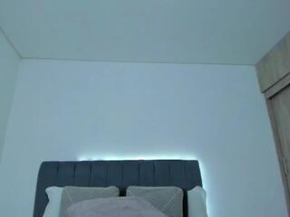 Sarah Roux webcam model stream image