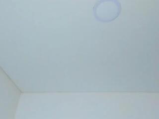 Sarah Roux webcam flirt4free model stream image