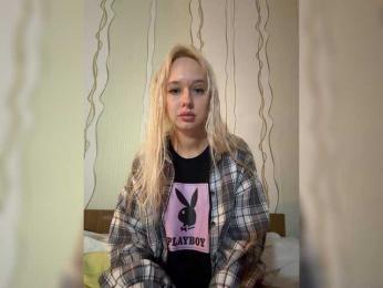 Summer_Flower webcam model stream image