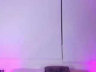 isabella-flowers webcam model stream image