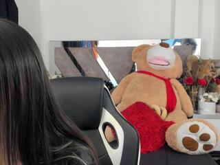 Amara Jons webcam model stream image