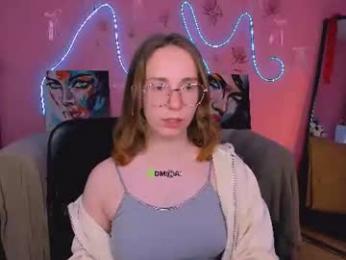evalora_vei webcam model stream image