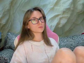 Unearthly webcam bongacams model stream image