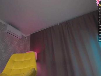 Juicy-Vikki webcam bongacams model stream image