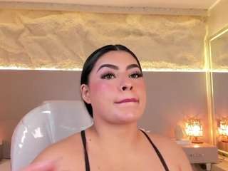 emma-kitty webcam model stream image