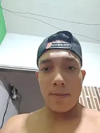 tayson_ webcam model stream image