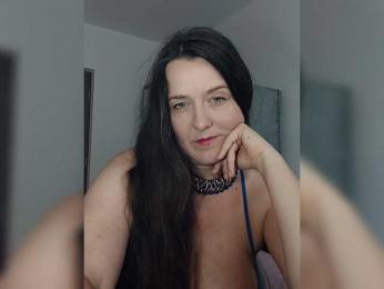 Angela100 webcam model stream image