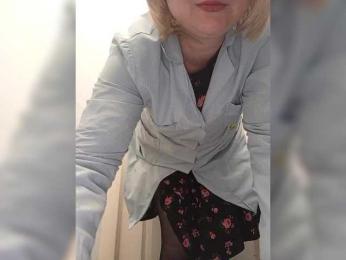 Lady-marshmallows webcam model stream image