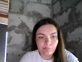 _hidden_frommymoom_ webcam model stream image