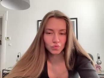 _mavka webcam model stream image