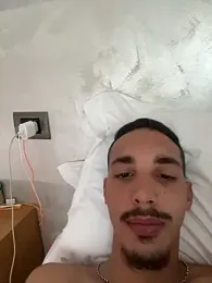 piccolo2002 webcam model stream image