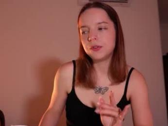 my_mia_ webcam model stream image