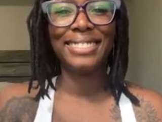 yoursecret1425 webcam model stream image