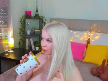Tasty-booty webcam model stream image