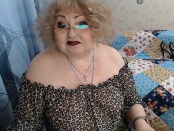 livingnextdoor webcam model stream image