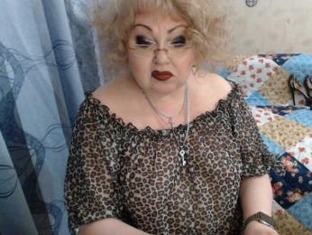 livingnextdoor webcam model stream image
