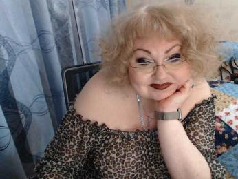 livingnextdoor webcam model stream image