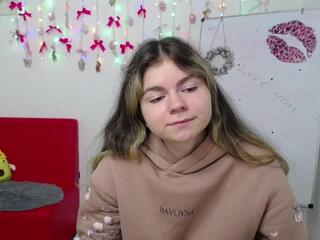 Tina Ryder webcam flirt4free model stream image