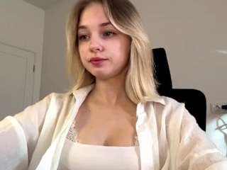 twannasanchec webcam model stream image