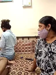 HoneyHush webcam stripchat model stream image