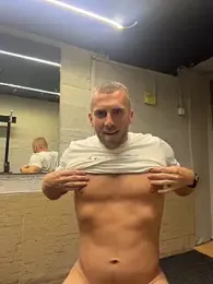 Johnytrain webcam stripchat model stream image