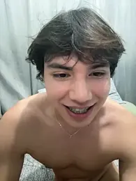 Aaronsan webcam model stream image