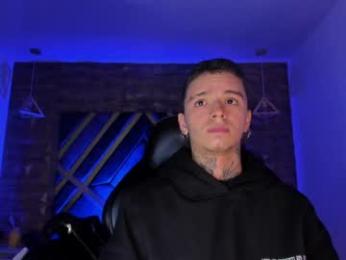 ian_castillo_ webcam model stream image