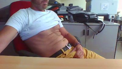 Leo_Hardyman webcam cam4 model stream image