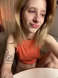 amorearte_m webcam model stream image