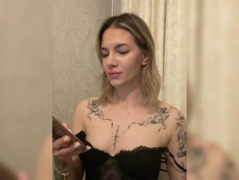 Millashaa webcam model stream image