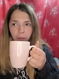 Zuli_Kiska webcam model stream image