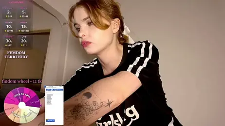Creatrix_Lola webcam model stream image