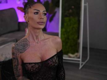 RaquelleVon webcam bongacams model stream image