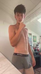 Leonardo250606 webcam model stream image