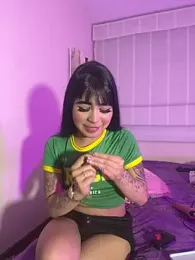 -Brittanny webcam model stream image