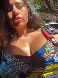 sexi_noemi webcam stripchat model stream image