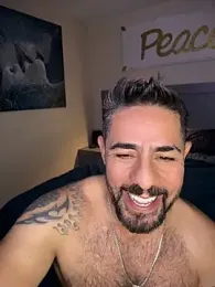 wolfbucker webcam model stream image