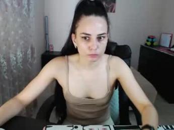 sports_woman5 webcam model stream image
