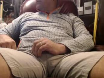 marrieddad19751975 webcam chaturbate model stream image
