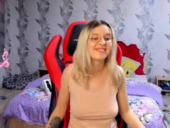 danamily webcam chaturbate model stream image