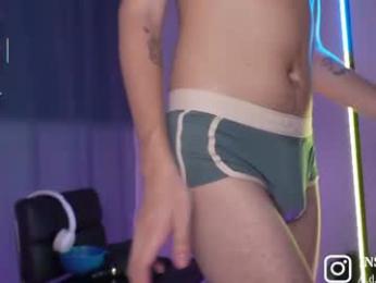 angelocute_ webcam model stream image