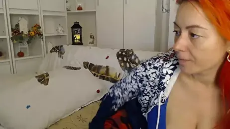 _karolynesyera_ webcam model stream image