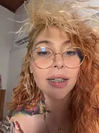 YunoRose_ webcam model stream image