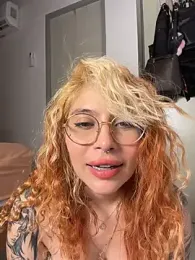 YunoRose_ webcam model stream image